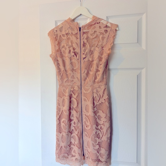SANS SOUCI NUDE LACE PENCIL DRESS SIZE SMALL - Picture 2 of 3
